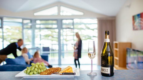 Port Lincoln Foreshore Apartments - C Tourism 0