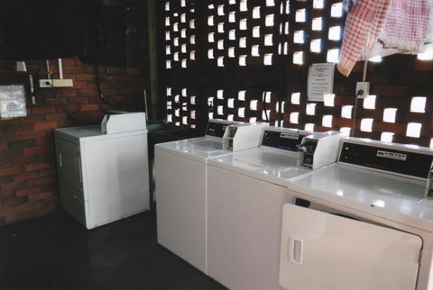 PRECINCT HOTEL GLADSTONE - C Tourism 1