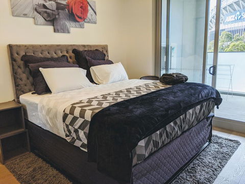 Presidential 3-bed 2-bath, Balcony, With Pool Included - C Tourism 2