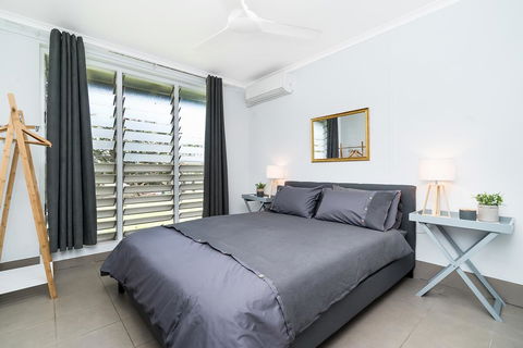Private Pool, Big Backyard, Aircon - Paradise! - C Tourism 2