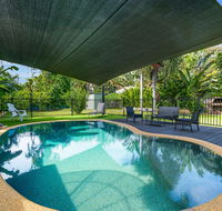 Private Pool Big Backyard Aircon - Paradise - C Tourism
