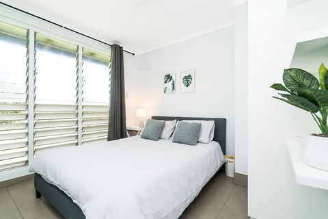 Private Pool, Big Backyard, Aircon - Paradise! - C Tourism 3