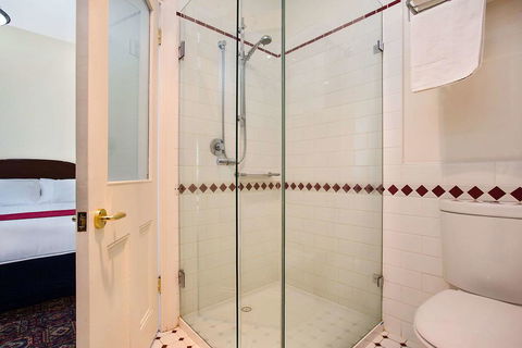 Quality Hotel Bentinck - C Tourism 2