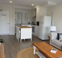 Quiet apartment walking distance to restaurants - C Tourism