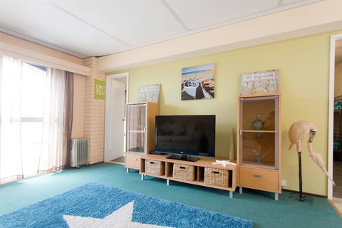 Quinns Beach Stay One - C Tourism 2