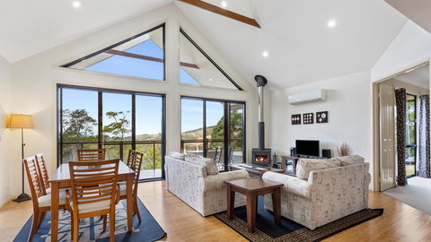 Ravensbourne Escape- Stella Luna - C Tourism 2