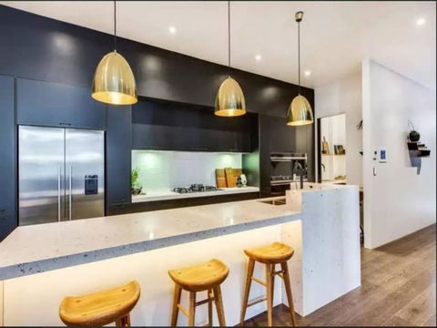 Readyset Glashouse Melbourne - C Tourism 2