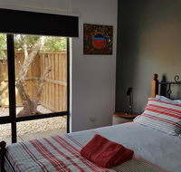 Red Ochre - Large 1BR with Private Courtyard - C Tourism