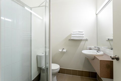 Redcliffe Motor Inn - C Tourism 2