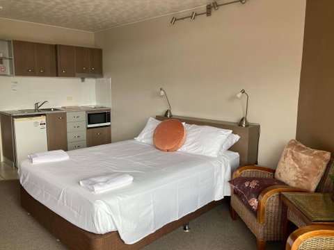 RENTAL: All $ Inclusive, Tidy Renovated Studio Apartment On The Strand, Pool,  - C Tourism 3