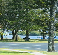 River Breeze 60 Wooli Street Yamba. Linen - Unlimited Wi-Fi Just listed. - C Tourism
