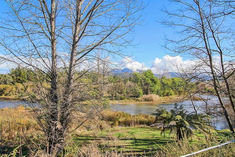 River Verse - On The Ovens - C Tourism 0