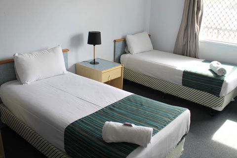 Rocky Glen Hotel Motel Gladstone - C Tourism 1