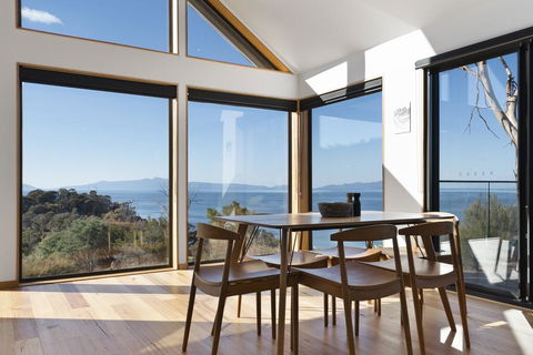 Rocky Ridge - L'Abode Accommodation - C Tourism 0