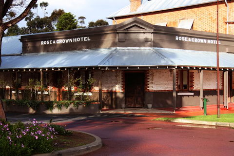Rose & Crown Hotel - C Tourism 0