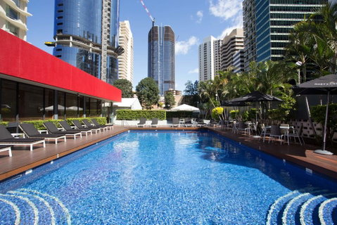 Royal On The Park - C Tourism 0