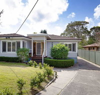Rubys Retreat', 44 Achilles Street - pet friendly, aircon & boat parking - C Tourism