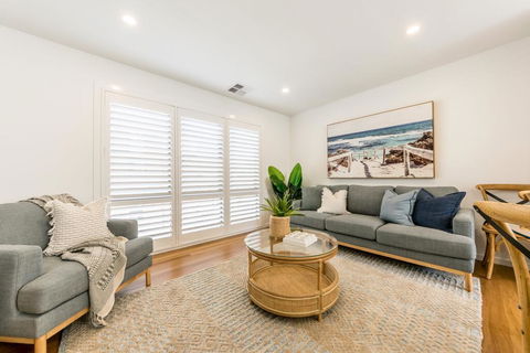 Sandcastle, 26a Winsor Street - C Tourism 1