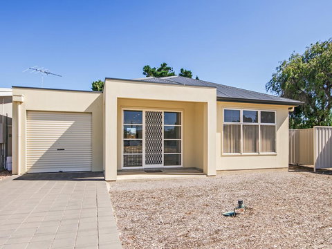 Sandy Walk - C Tourism 0