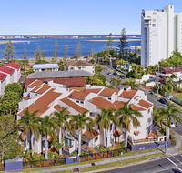 Santa Fe by the Broadwater - C Tourism