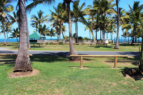 Sarina Beach Motel - C Tourism 1