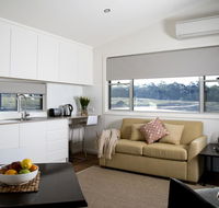 Savannah Cabins Taronga Western Plains Zoo - C Tourism