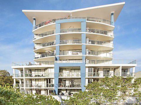 Scarborough Beach Resort Queensland - C Tourism 0