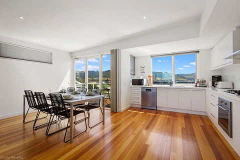SEA NOOK - Seconds From The Beach - C Tourism 3