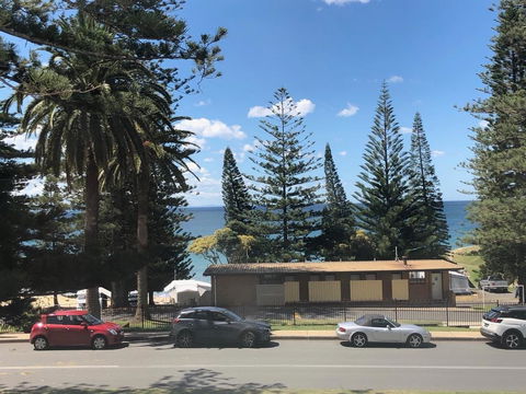 Seabreeze Beach Hotel - C Tourism 1