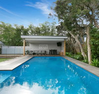 Seabreeze Retreat Luxury Retreat with pool walk to Rye foreshore and village - C Tourism