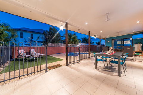 Seaside Hideaway- Hideaway Bay - C Tourism 1