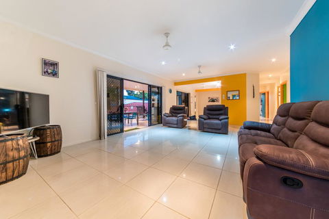 Seaside Hideaway- Hideaway Bay - C Tourism 3