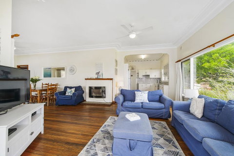 Shellseekers, 4 Hodgson Street - C Tourism 3