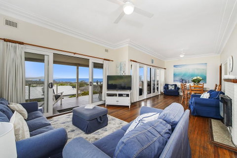 Shellseekers, 4 Hodgson Street - C Tourism 1