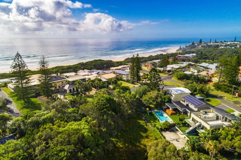 Shelly Beach Shack - C Tourism 1