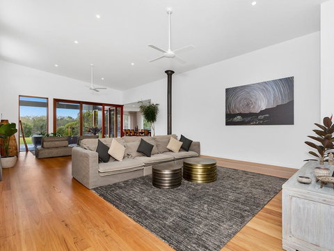 Sienna Rose - C Tourism 0