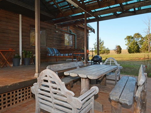 Silver Springs (4br) Cottage, With Wifi, Views, Olives And Space . Fireplace, Views, Olives And Space - C Tourism 1