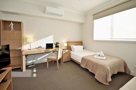 Single Room W/ Private Bathroom In Brunswick! - C Tourism 3
