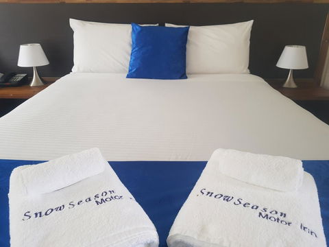 Snow Season Motor Inn - C Tourism 0