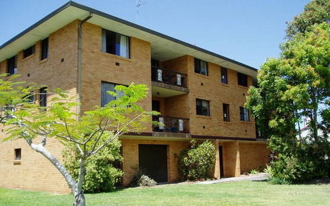 Spacious 2 Bedroom Beach Side Apartment - Close To Shopping Centre With Coles, Health Food Shop, Sushi, Pizza, Cafes, Hairdresse - C Tourism 1