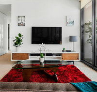Spacious luxury 3Br Top Location  WiFi Gym Pool - C Tourism