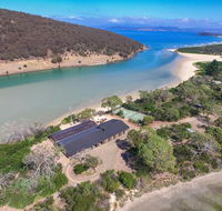 Steeles Island Retreat - C Tourism