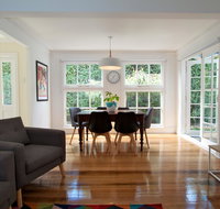 Strahan House - C Tourism