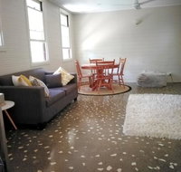 Stranded Nowhere to Stay Sanitised Apartment Sleeps 4 Netflix Wifi Pool - C Tourism