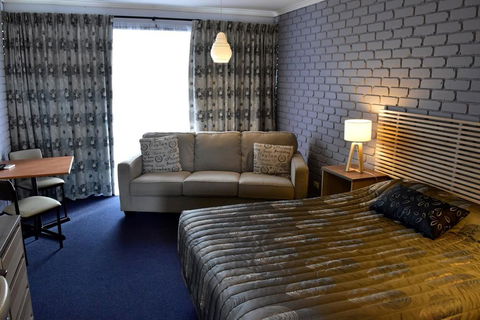 Strzelecki Motor Lodge - C Tourism 3