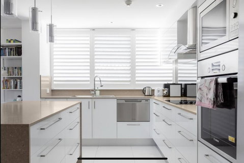 Stunning Burleigh Beach Apartment - C Tourism 1