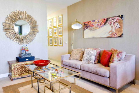 Stylish 1 Bedroom Apartment Amazing City Views - C Tourism 0