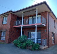 Stylish Bedroom in Bentleigh East - C Tourism