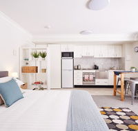 Stylish Manly Studio With BBQ Terrace and Parking - C Tourism