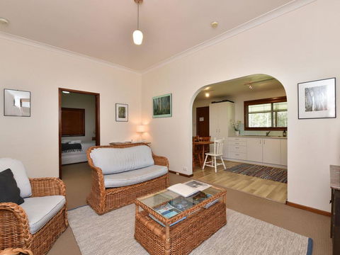 Summerfield Cottage - Hunter Valley, Renovated House In Central North Rothbury - C Tourism 3